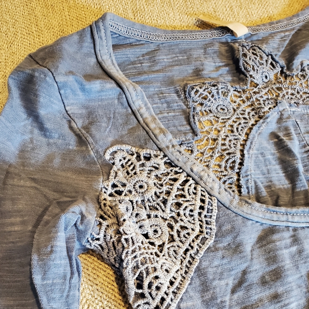 Free People Sky Blue Lace-Shoulder Henley Long Sleeve Top - Picture 4 of 10